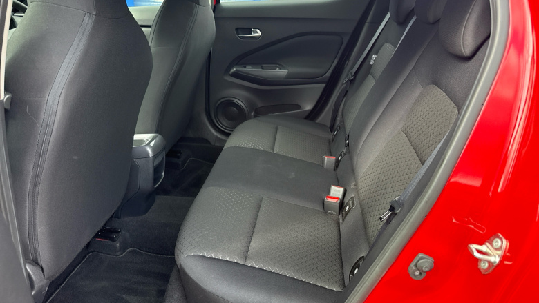 Nissan Juke 1.0 DiG-T 114 Acenta 5dr Petrol Hatchback